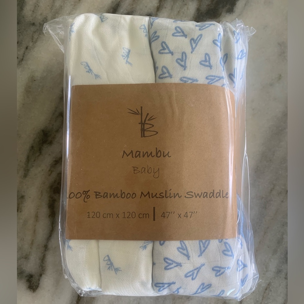 BAMBOO Blue and White Floral Garment Set - Picture 1 of 1